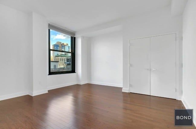 Photo - 1182 Broadway Ave