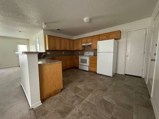 Photo - 5903 Medina Dr