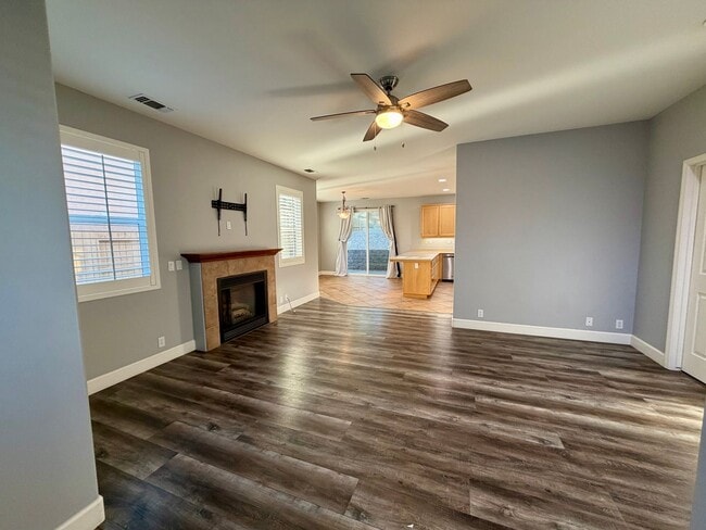 904 Larable Ct