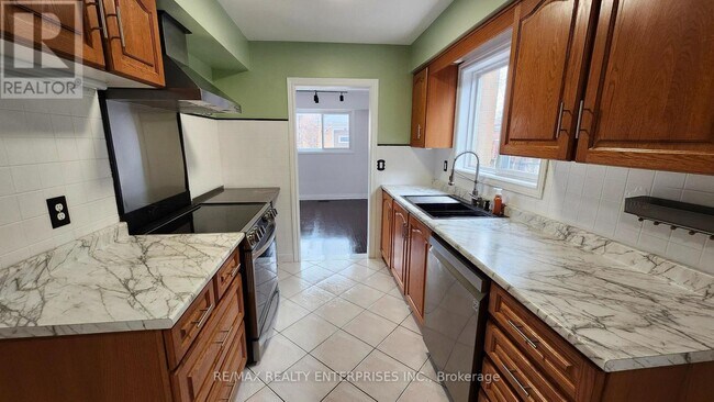 Photo - 79 Watney Crescent