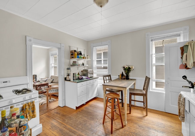 Photo - 2018 Pratt Ct Unit 2025-2026 Lease