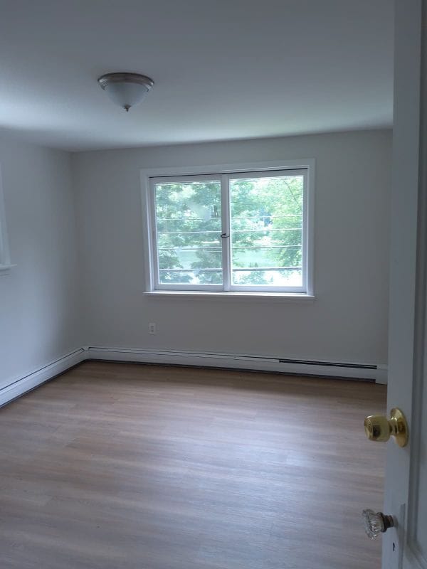 Photo - 616 Lakes Rd