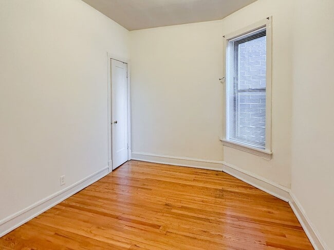 Photo - 3056 N Greenview Ave Unit 3