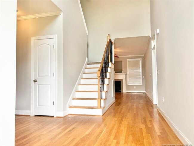 586 Ruth Cir
