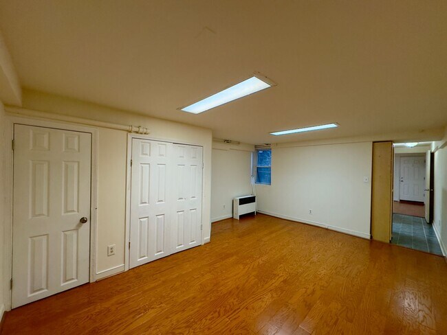 Photo - Charming Apartment Units in Charles Village, Baltimore, MD! Unit B