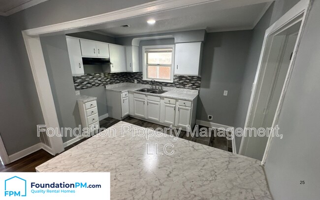 Photo - 2282 Devoy Ave