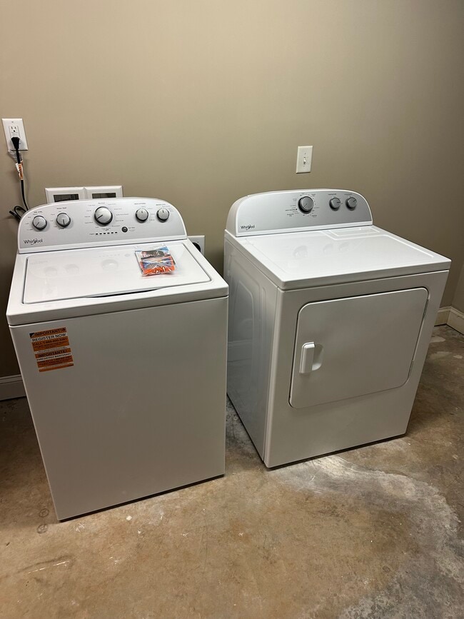 Photo - 6935 Old Valley School Rd