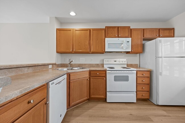 Photo - 8024 River Watch Lane