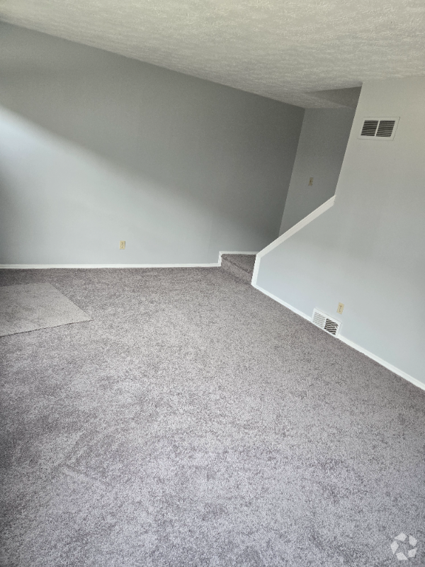 Building Photo - 7046 Paxton Rd Rental