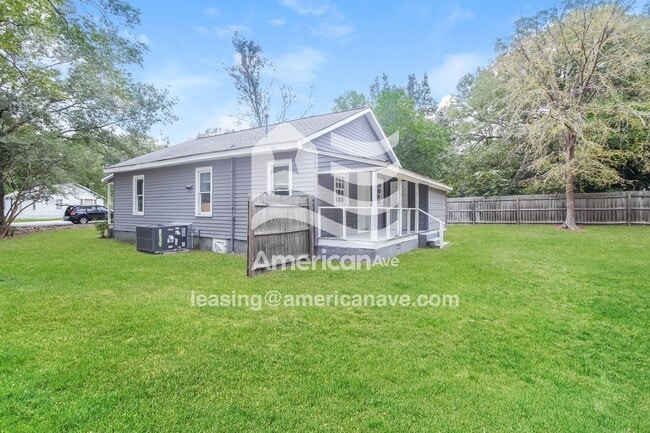 Photo - 2303 Haile St