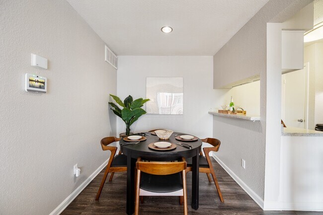 Building Photo - 8701 Town Park Dr Unit 1-1105 Rental