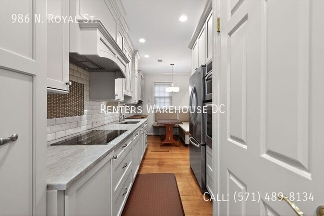 Photo - 986 N Royal St