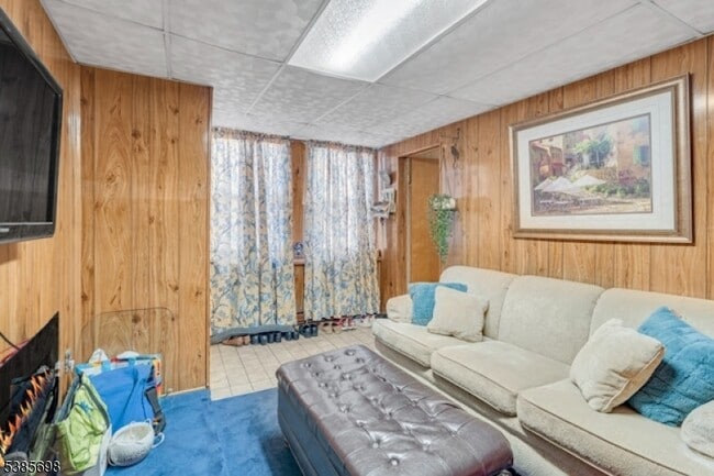 Photo - 512 McBride Ave