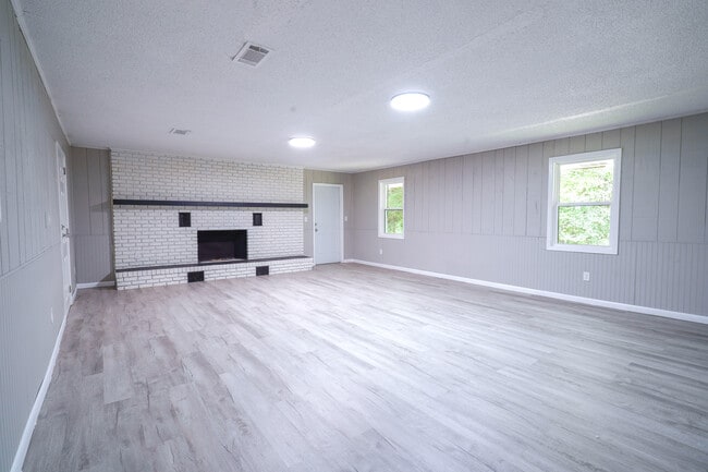 Photo - 806 E Verbena Ave