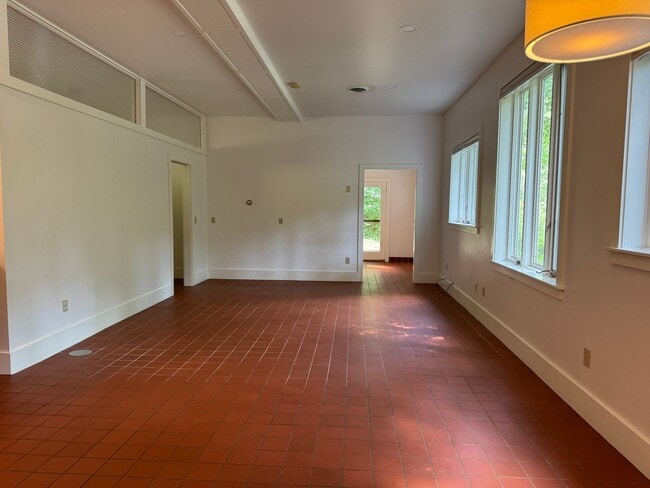 Photo - Beaver Meadow Road Unit Cottage
