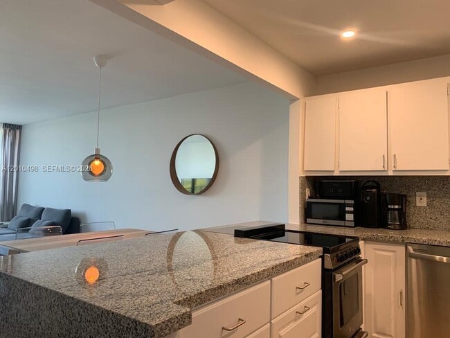 Photo - 780 NE 69th St Unidad 506