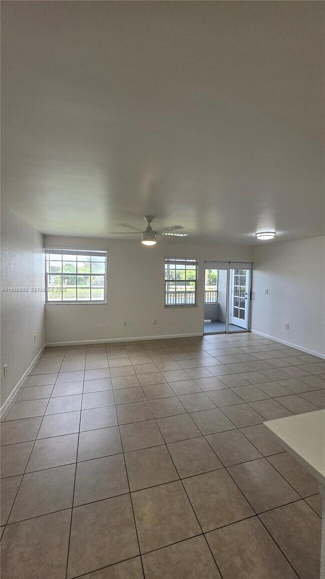 Photo - 2881 N Oakland Forest Dr Unit 210