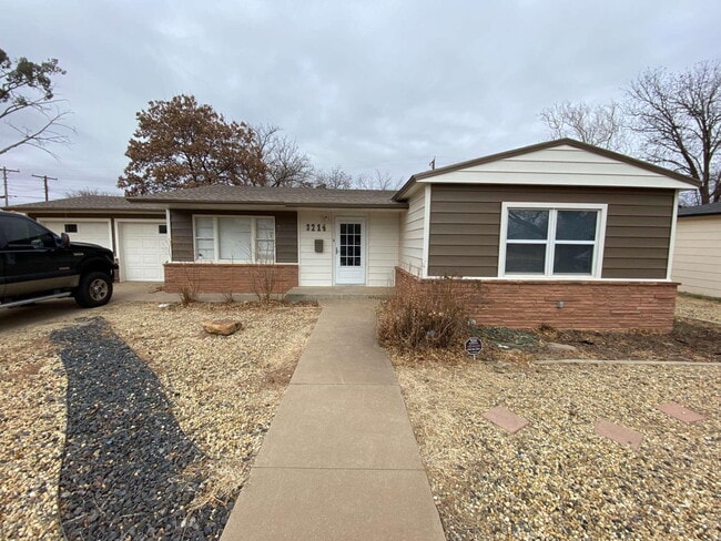 Building Photo - 3214 32nd St