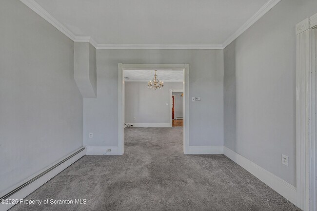 Photo - 176 Johnson St