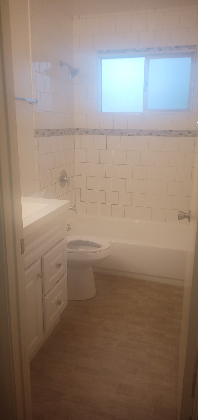 Anita Plaza Apartments