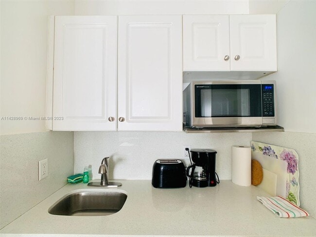 Photo - 3801 Indian Creek Dr Unit 305