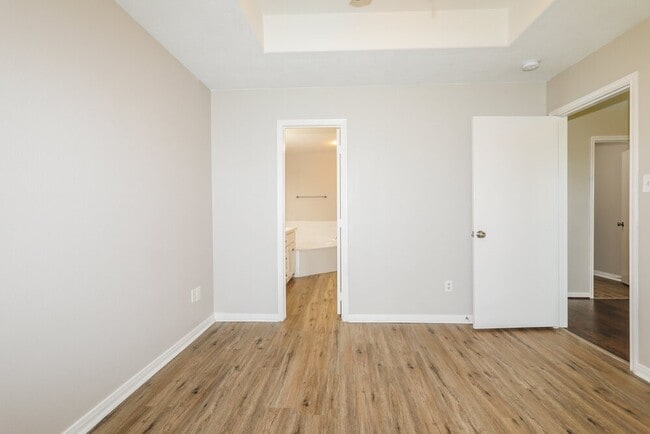 Photo - 16325 Sun View Ln