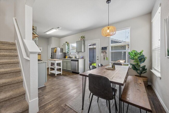 Photo - 2202 Arborside Dr
