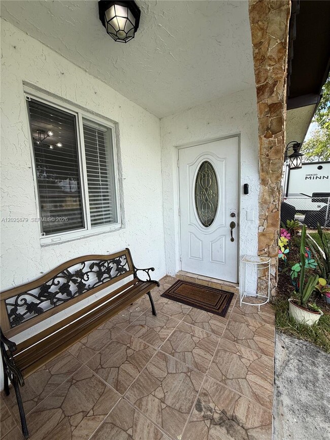 1816 NW 25th Terrace
