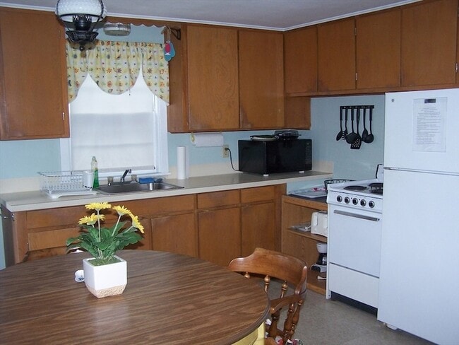 Photo - 334 Phillips Rd