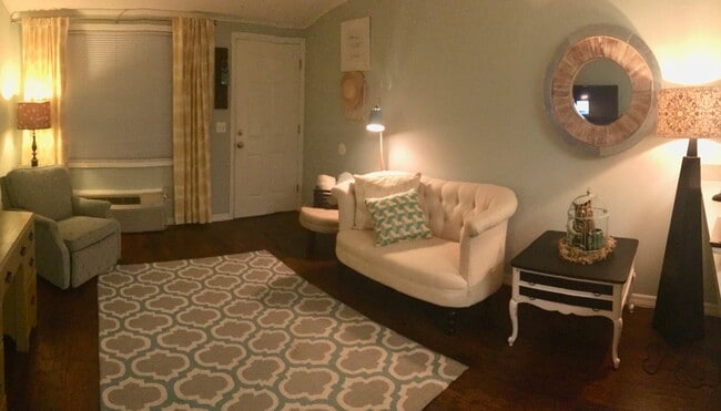 Living room - 583 7th Pl Unit 583