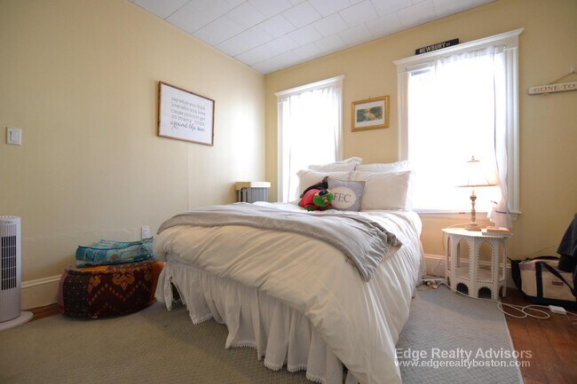 Photo - 17 Bentley St Unit 1