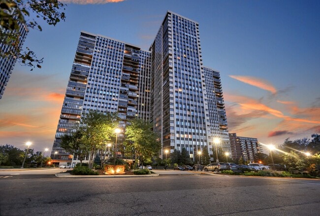 Photo - 200 Winston Dr Unit 718
