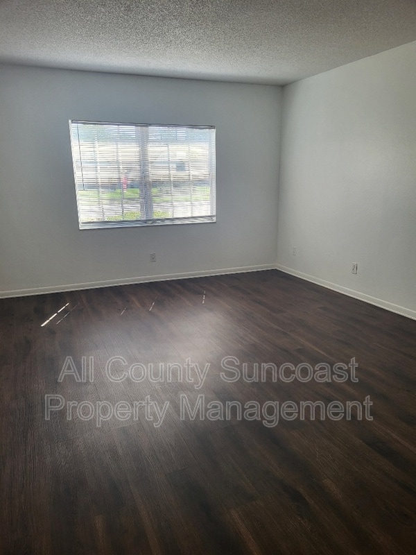 Photo - 1830 Dr M.L.K. Jr St N Unit Apt 101