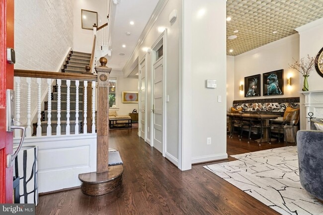 Photo - 2121 R St NW