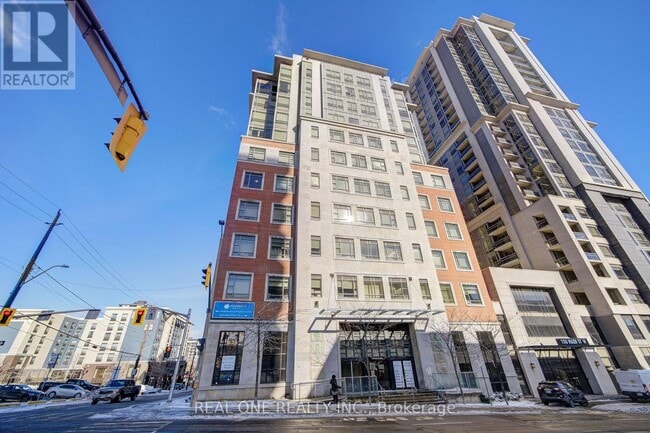 Photo - 150 Main St W Unit 613