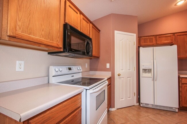 Photo - 7200 Spouse Dr