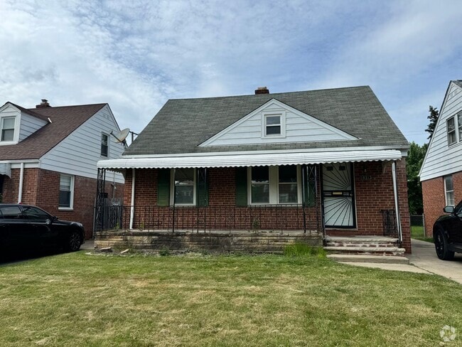 Building Photo - 18313 Waterbury Ave Rental