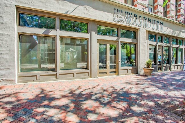 Photo - The Washburn