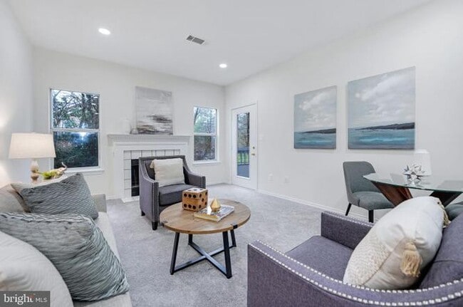 Photo - 4405 Sedgehurst Dr