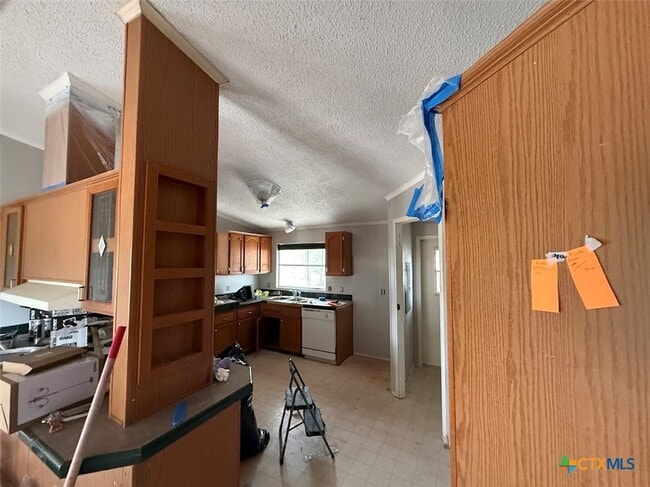 Photo - 230 Saddle Dr