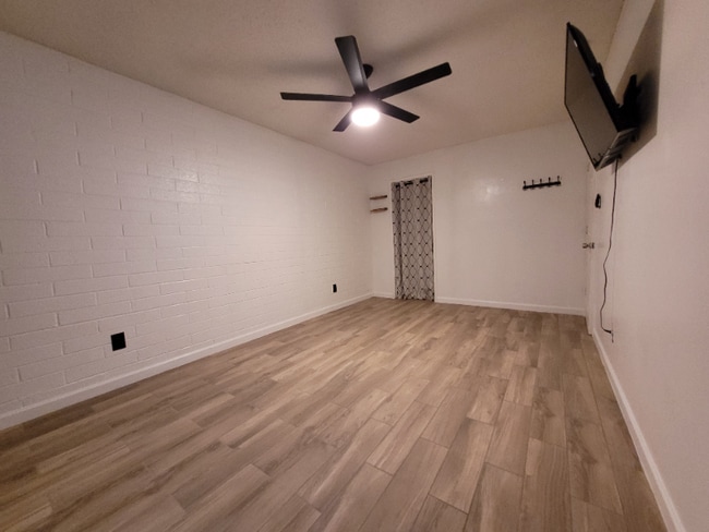 Photo - 42 W 7th St Unit Apt C