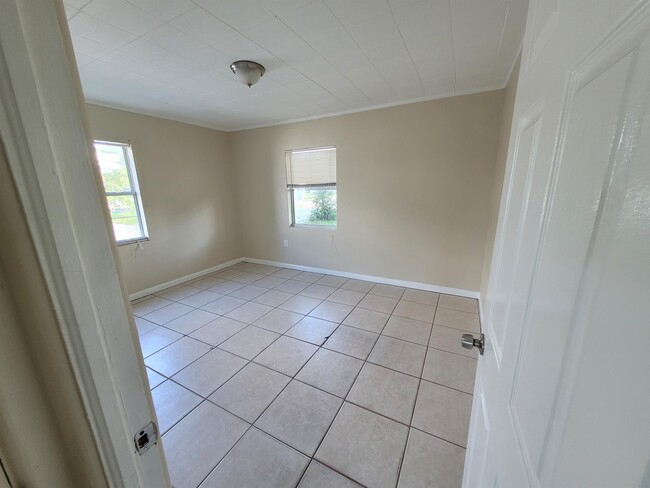 Photo - 114 Cocoa Pl
