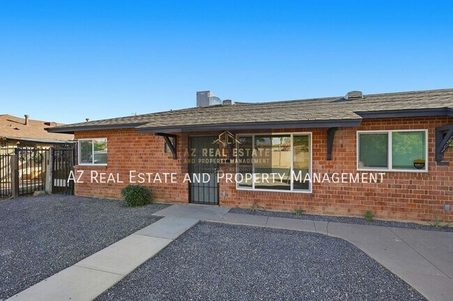 Building Photo - 1801 N 18th St Unit 1807