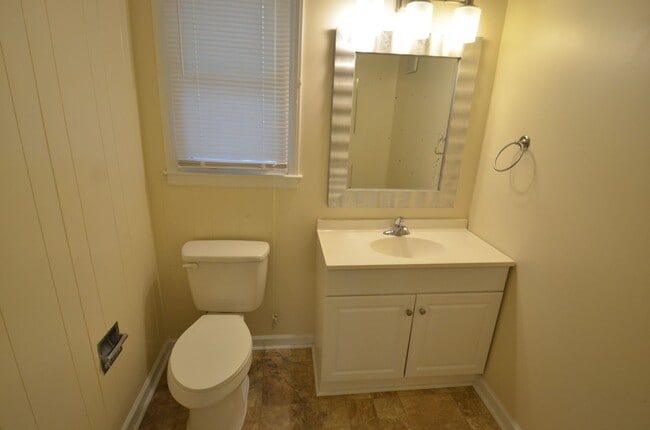 Photo - Three Bedroom Home Near UNC