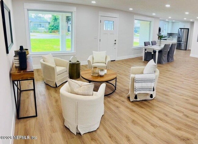 Photo - 4308 Worth Dr E