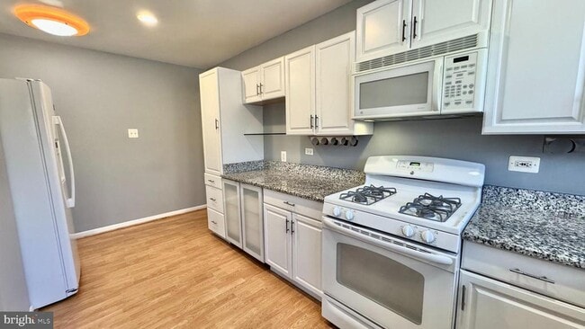 Photo - 10620 Weymouth St Unit 10620
