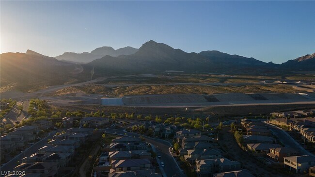 Photo - 400 Red Feather Peak Ct