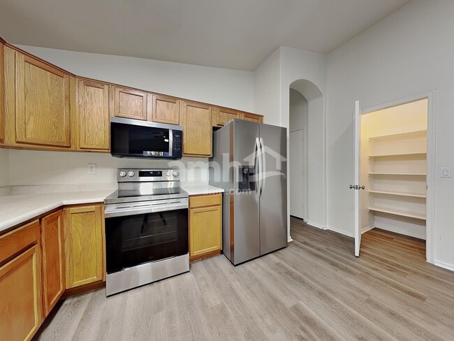 Photo - 12613 W Reade Ave