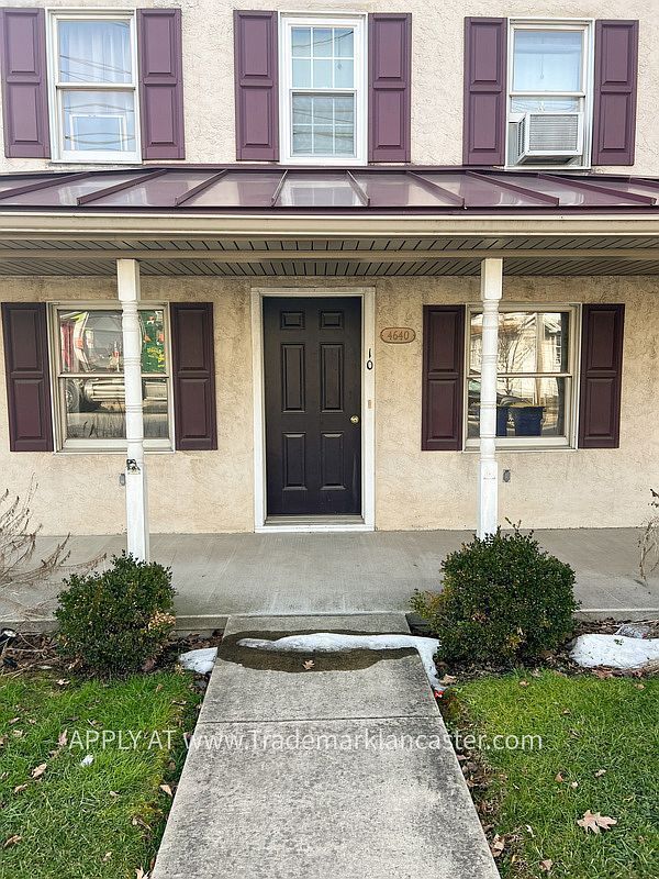 Building Photo - 4640 Horseshoe Pike Unit 10