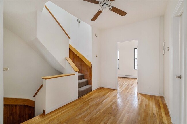 Photo - 195 Endicott St